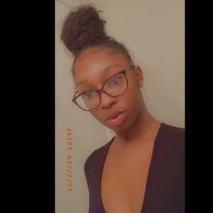 Meet your Posher, Simone